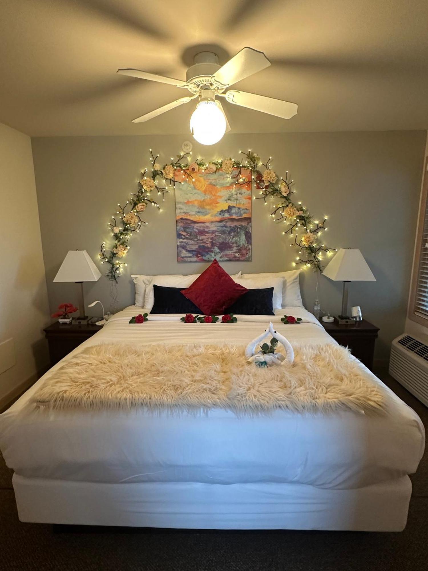 Suite Lake View,912656101:JPEG